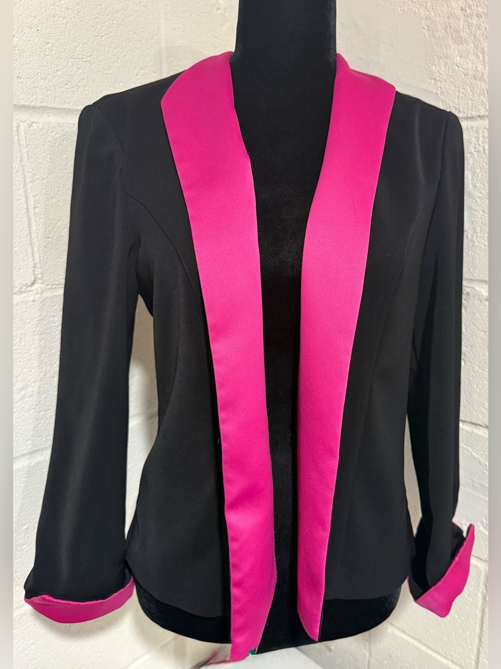 Vintage 90s Jessica Howard Black Hot Pink Satin Tuxedo Blazer Jacket Size 6